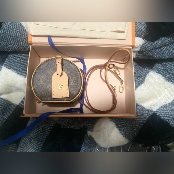 Louis Vuitton Mini Boite Chapeau - Picture 8 of 16